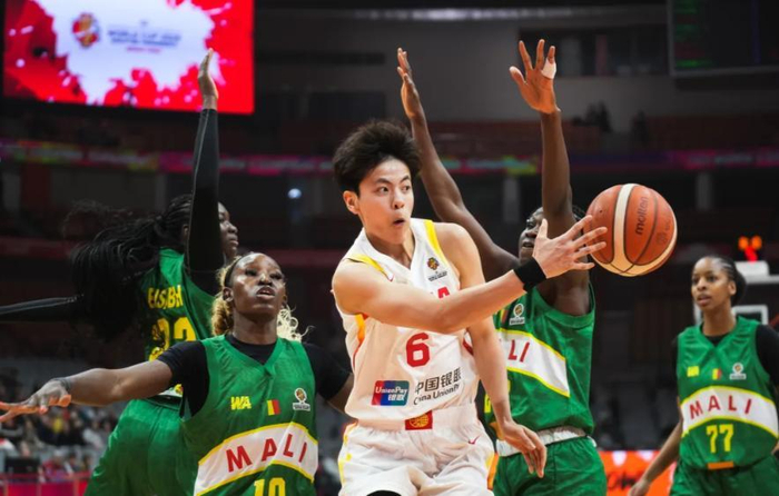 中国女篮世预赛首败暴露人才断层危机