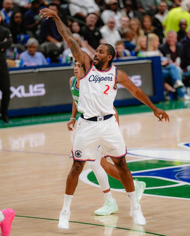 快船加时逆转独行侠，加兰砍41+莱昂纳德延续神