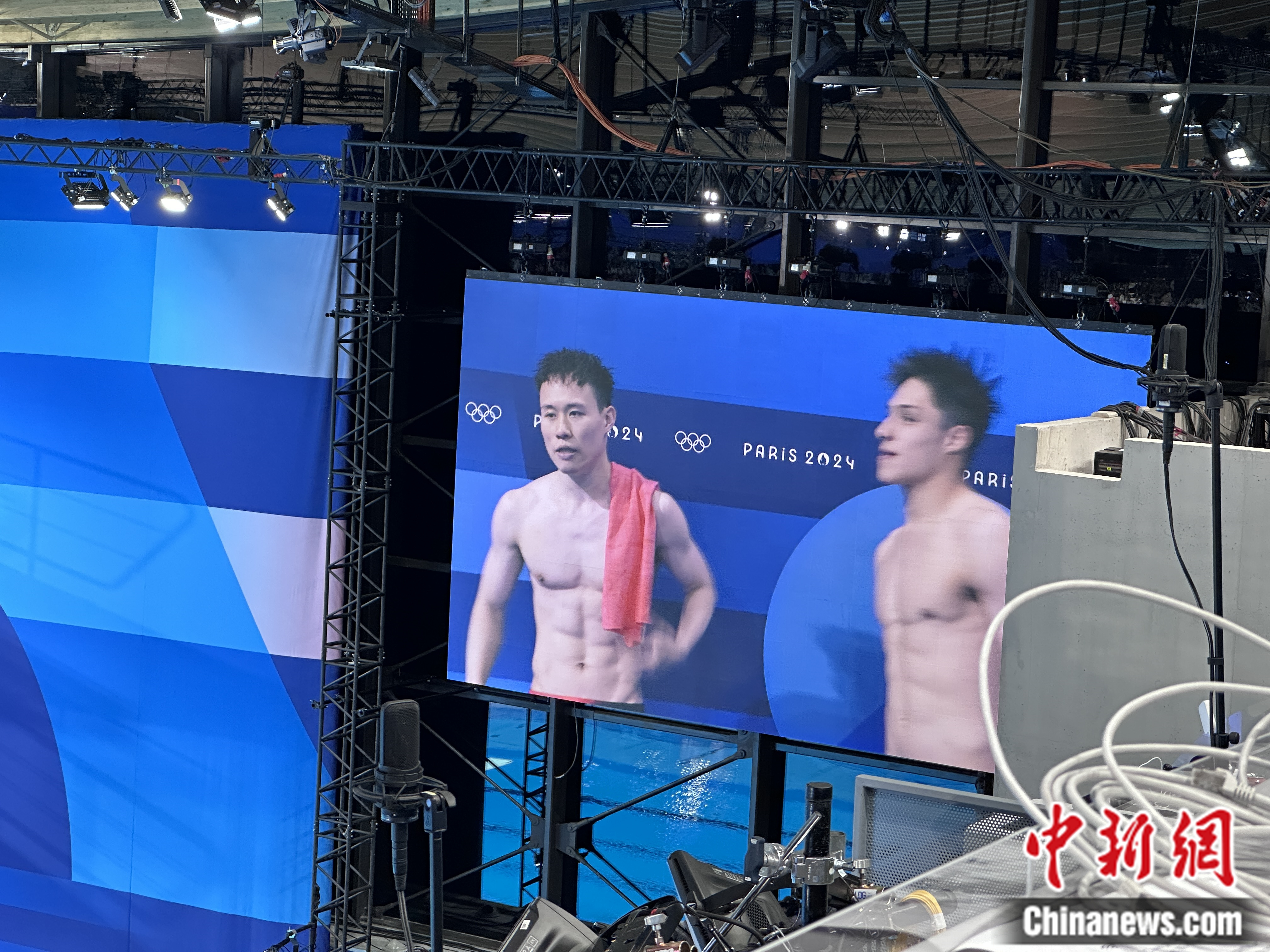 谢思埸夺冠：男子三米跳板中国跳水队收获本届