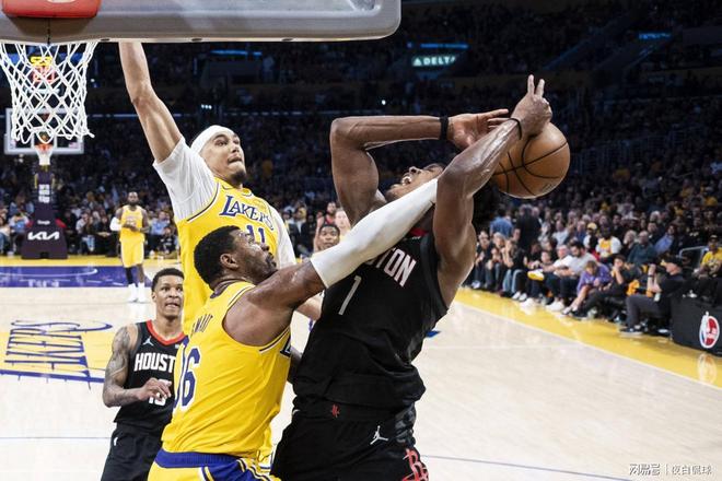 湖人险胜火箭暂领先 伤病隐患恐成后续阻碍