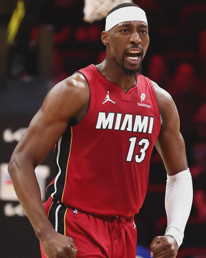 阿德巴约单场83分创历史纪录，质疑声中捍卫篮球